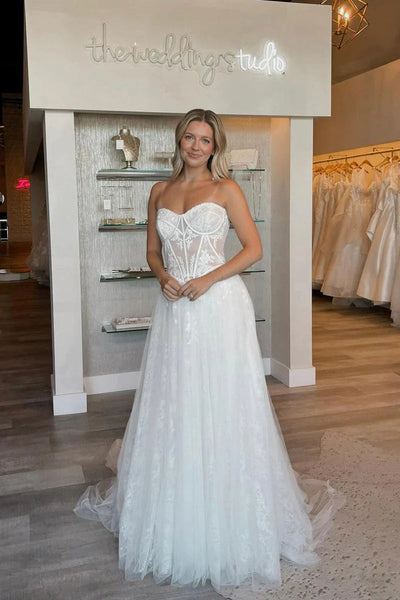 Boho A Line Scoop Neck Lace Tulle Long Wedding Dresses
