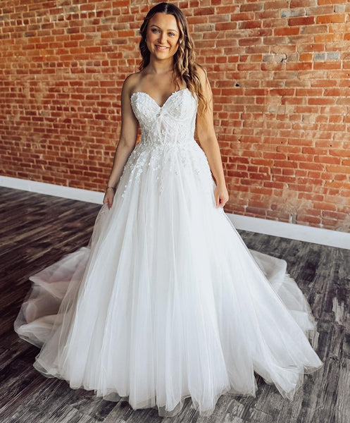 Sweetheart Tulle Appliqued Wedding Gowns for Women A Line Boho Wedding Dress