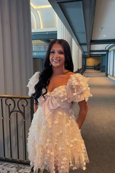 A Line Sweetheart White Lace Short Homecoming Dress VK26062405