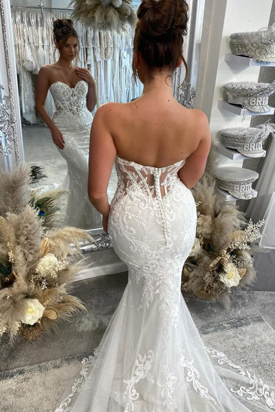 Mermaid Sweetheart White Tulle Wedding Dresses with Appliques VK26030105