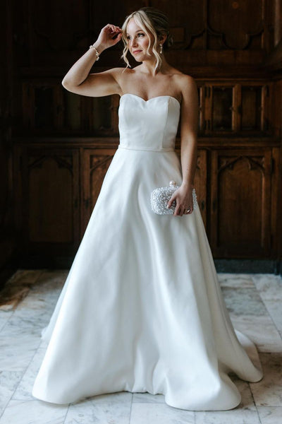 A-Line Strapless White Satin Wedding Dresses VK23122202