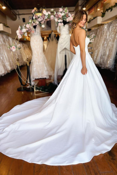 Gorgeous A-Line Strapless White Satin Wedding Dresses with Pockets VK24050705
