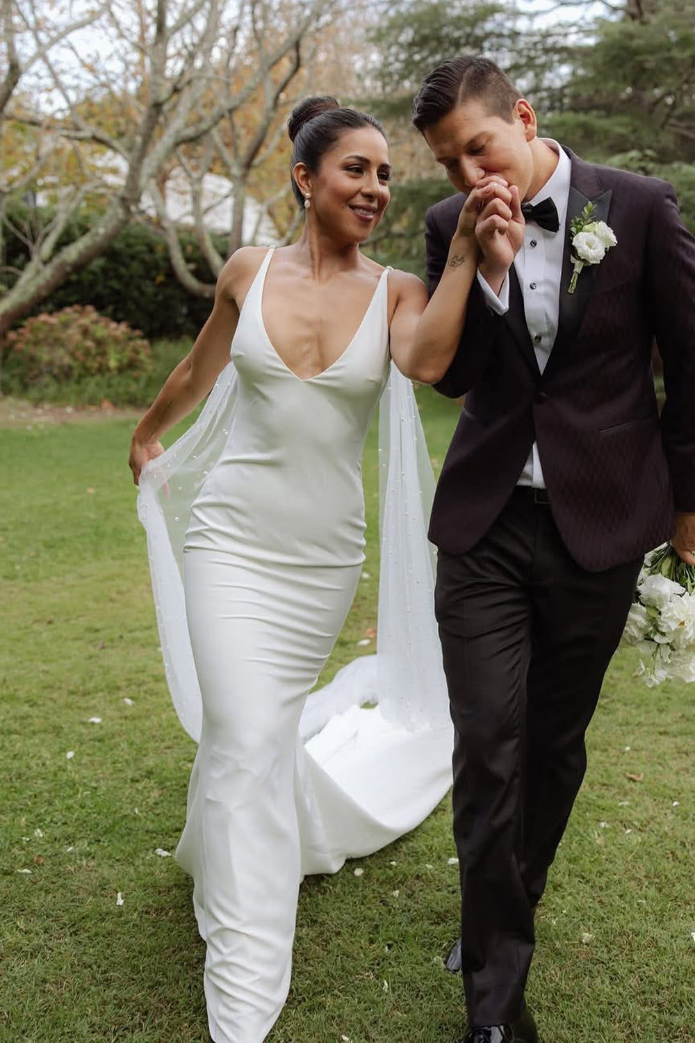 Elegant Mermaid V Neck Elastic Satin Long Wedding Dress VK25052701