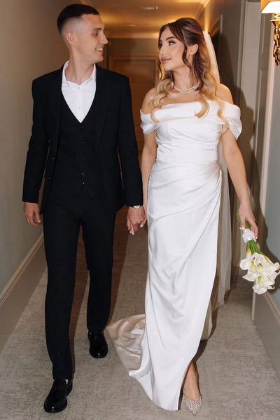 Off the Shoulder Sleeveless Mermaid Side Slit Wedding Dreess