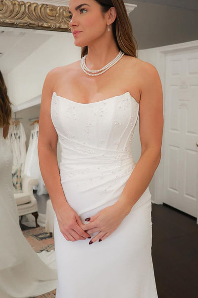 Mermaid Scoop Neck White Satin Wedding Dresses with Beading VK112103