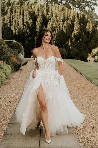A-Line Off the Shoulder Tulle Appliques Wedding Dresses VK23122908