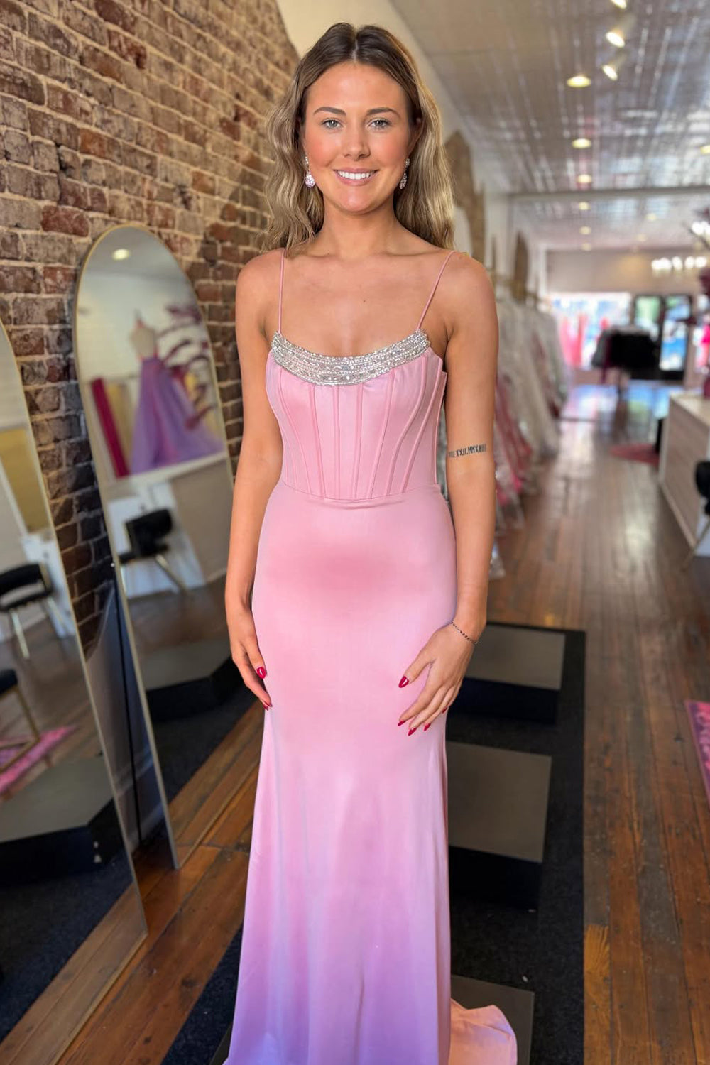 Mermaid Scoop Neck Pink Satin Long Prom Dresses with Beading VK25112301