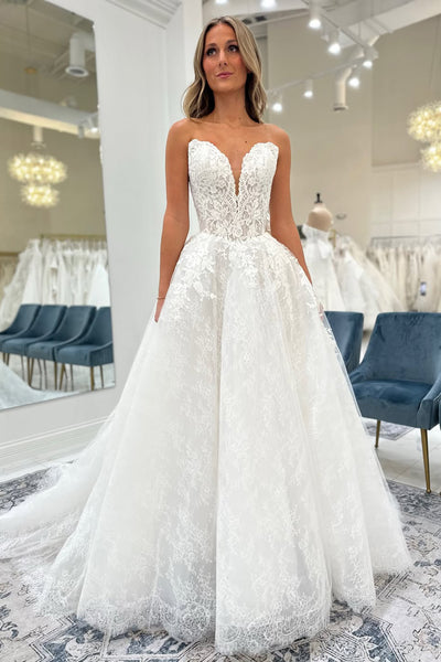 Elegant A-Line Sweetheart White Tulle Lace Wedding Dresses VK26022804
