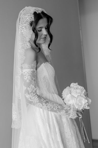 Stunning A-Line Sweetheart Strapless Lace Wedding Dress VK26081101
