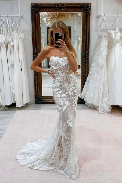 Charming Mermaid Sweetheart Lace Wedding Dress with Appliques VK25010608