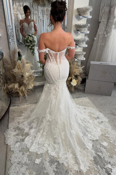 Charming Mermaid Off the Shoulder Lace Wedding Dress with Appliques VK16020611