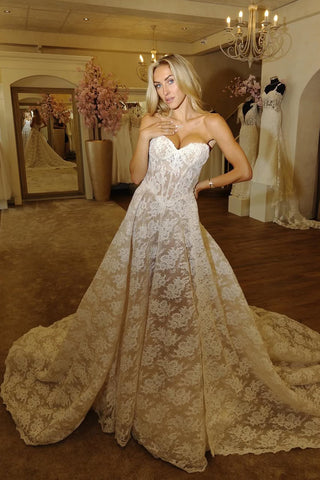 Elegant A-Line Sweetheart Floral Lace Wedding Dresses VK25093006