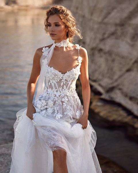 Charming A Line V Neck Tulle Wedding Dresses with Appliques VK23050502