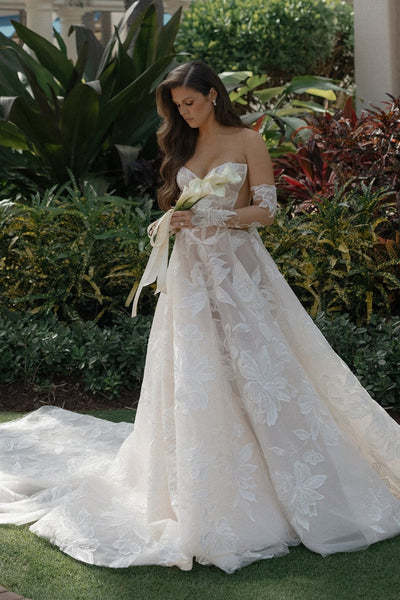sweetheart Lace Long Sleeve A-Line Floor-Length Wedding Dress