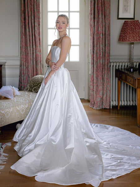 Strapless Sleeveless A-Line Simple Floor-Length Wedding Dress