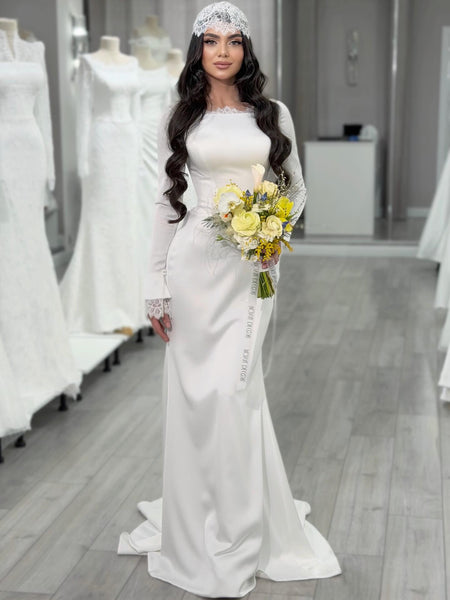 Simple Long Sleeve Mermaid Floor-Length Wedding Dress