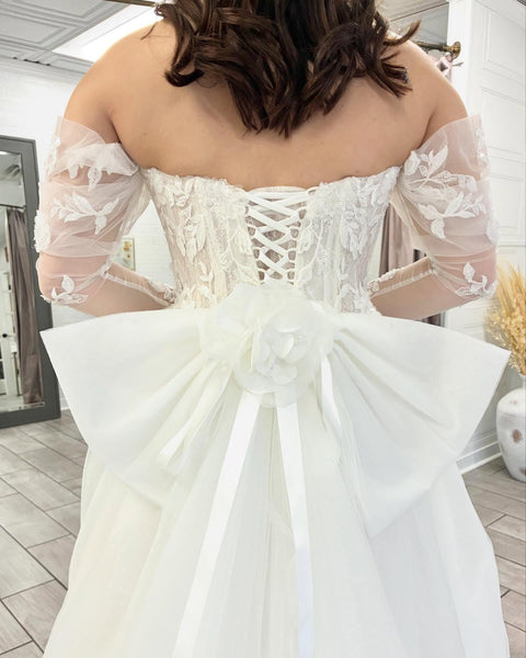 A Line Boho Wedding Dresses Tulle Lace Appliqued Long Sleeves Bridal Wedding Gown