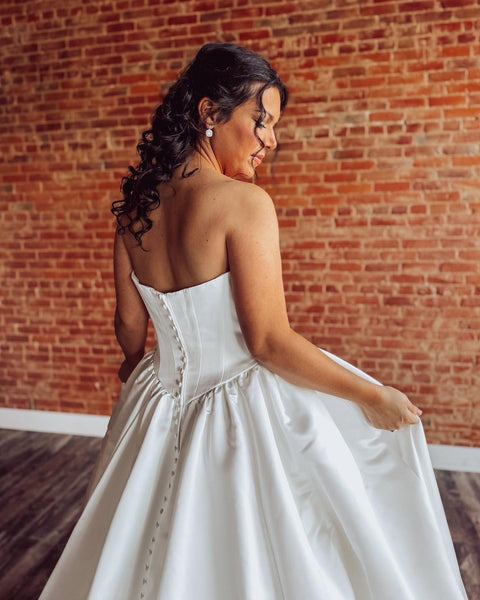 Strapless Satin Bride Wedding Dresses A Line Sweetheart Corset Wedding Gowns