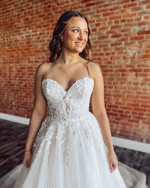 Sweetheart Tulle Appliqued Wedding Gowns for Women A Line Boho Wedding Dress