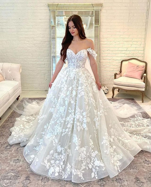Gorgeous Ball Gown Sweetheart Lace Tulle Wedding Dresses VKWD073001