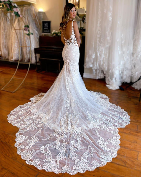 Charming Mermaid Lace Wedding Dresses with Appliques VK111503