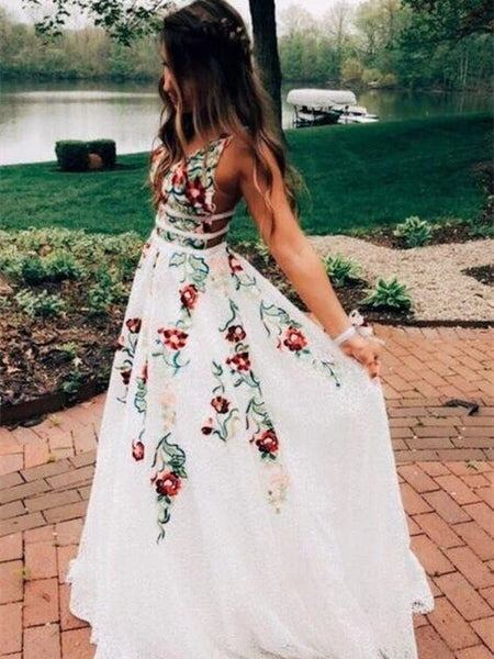 Gorgeous A-Line Lace Prom Dresses Floral Gowns Evening Party Dresses VK0105008