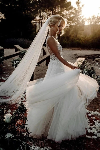 Marvelous Tulle V-neck A-line Wedding Dresses With Appliques Bridal Gowns VK0311004