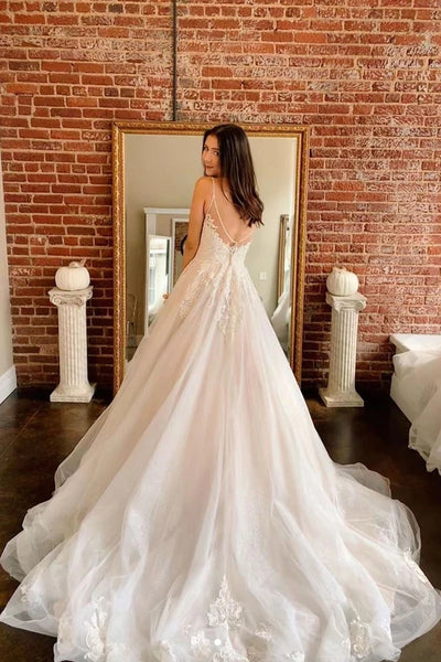 Charming A-Line V Neck Tulle Wedding Dresses with Appliques,2020 Bridal Gown