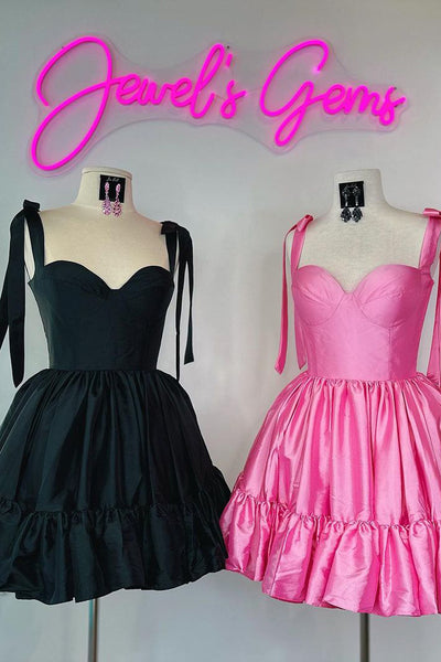 Simple Coral Satin Sweetheart Short Homecoming Dresses VK23081308