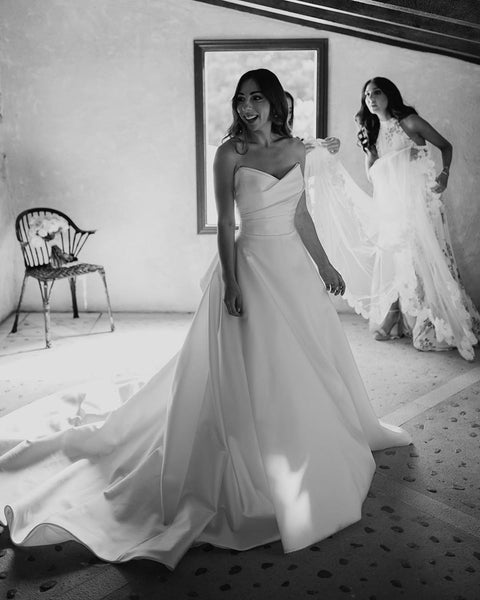 Elegant Ball Gwon Sweetheart Satin Long Wedding Dresses VK112804