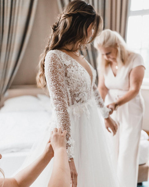 Elegant A Line V Neck Tulle Wedding Dresses with Lace VK111504