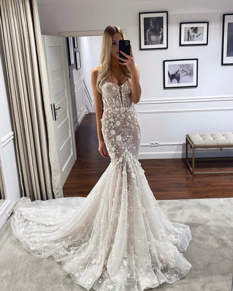 Charming Mermaid Sweetheart Lace Wedding Dresses with 3D Flowers VK113004