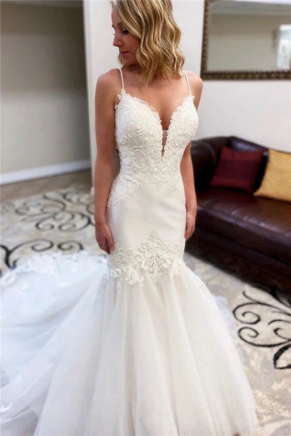 Spaghetti Strap Mermaid Long White Wedding Dress with Lace VK0316007