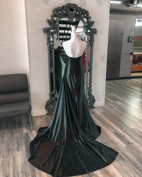 Charming Mermaid Sweetheart Black Satin Long Prom Dresses with Slit VK23011405