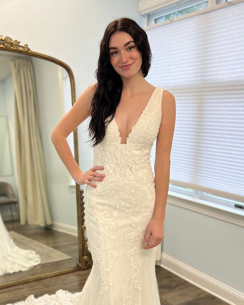 Elegant Mermaid V Neck Lace Wedding Dresses VK121604