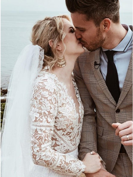 Mermaid V-Neck Long Sleeves Floor-Length Lace Wedding Dress with Split VK0530003